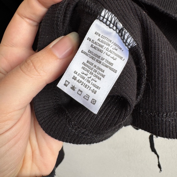 Long Sleeve Lace Up Top - Large - Picture 6 of 6